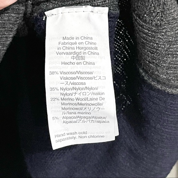 MADEWELL Soft Blue and Gray Color Block Long Sleeve Sweater Size Small - Picture 4 of 5